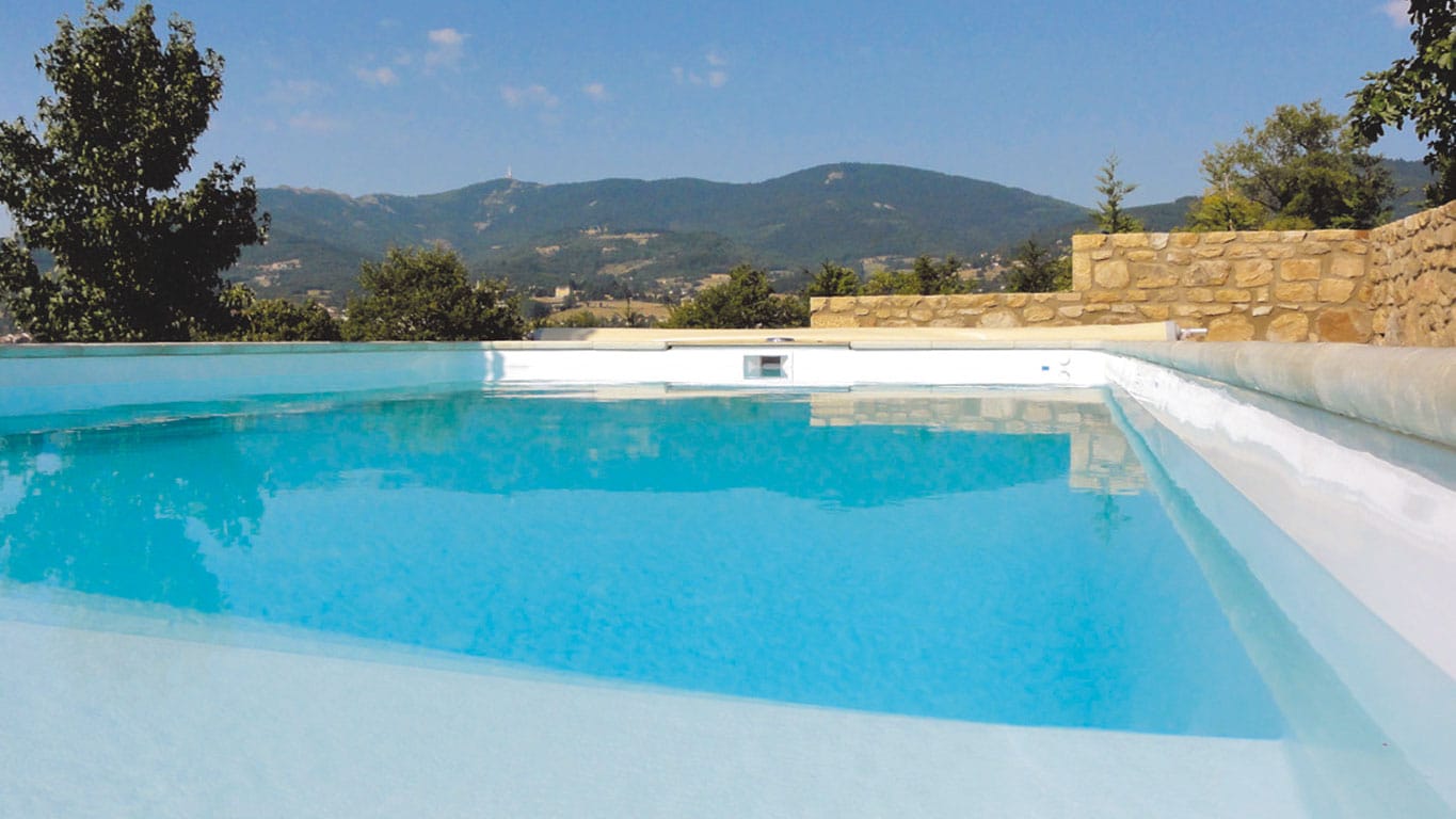 actus_piscine-coque Des piscines familiales design conçues pour s’amuser et se détendre
