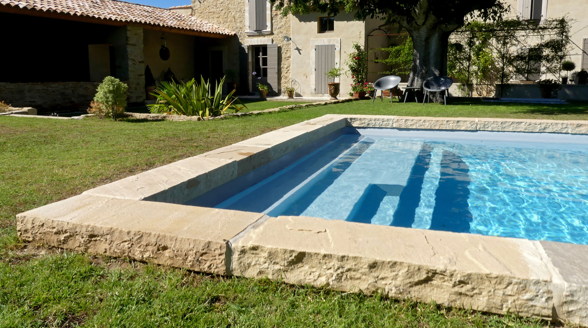article-JANVIER_capitole Fortes chaleurs : comment traiter l’eau de sa piscine à coque