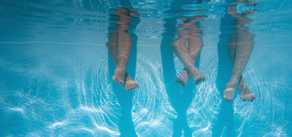 Choisir la couleur de sa piscine coque Génération Piscine