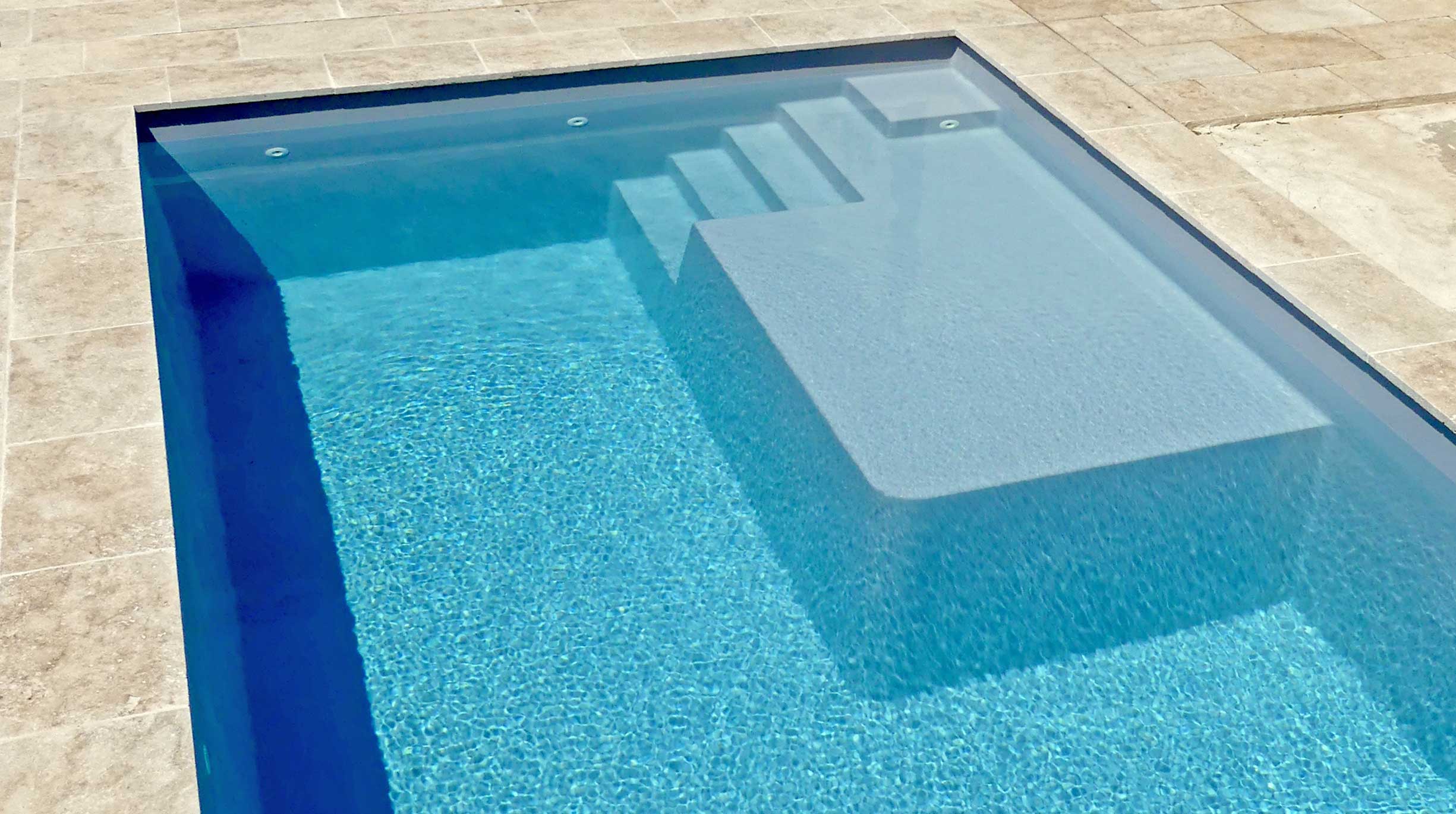 gp_actu_aout_piscine-famille_canet Des piscines familiales design conçues pour s’amuser et se détendre