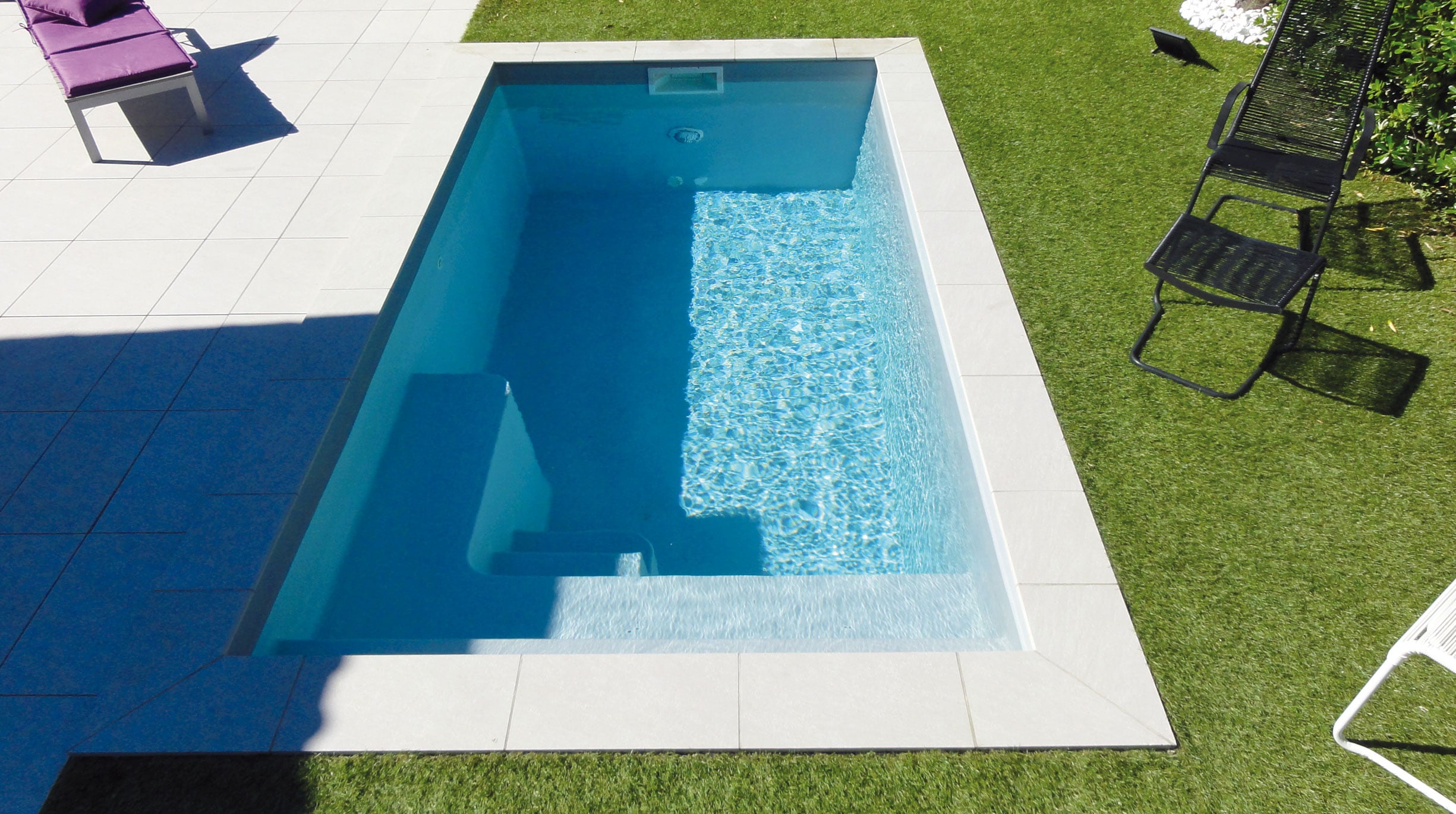 mini-piscine-petit-format-grand-plaisir Exclusivité Génération Piscine : découvrez les nouvelles piscines coque polyester “PLAGE”
